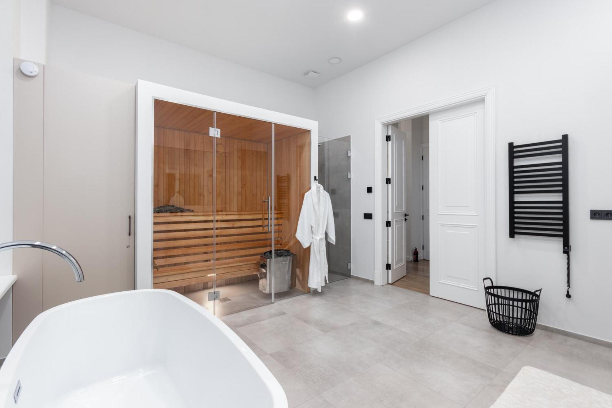 A++ Executive With Luxury Sauna